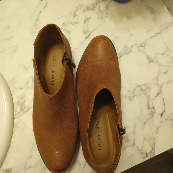 Lucky Brand Size 9 Brown Leather Ankle Boots - Picture 2 of 5